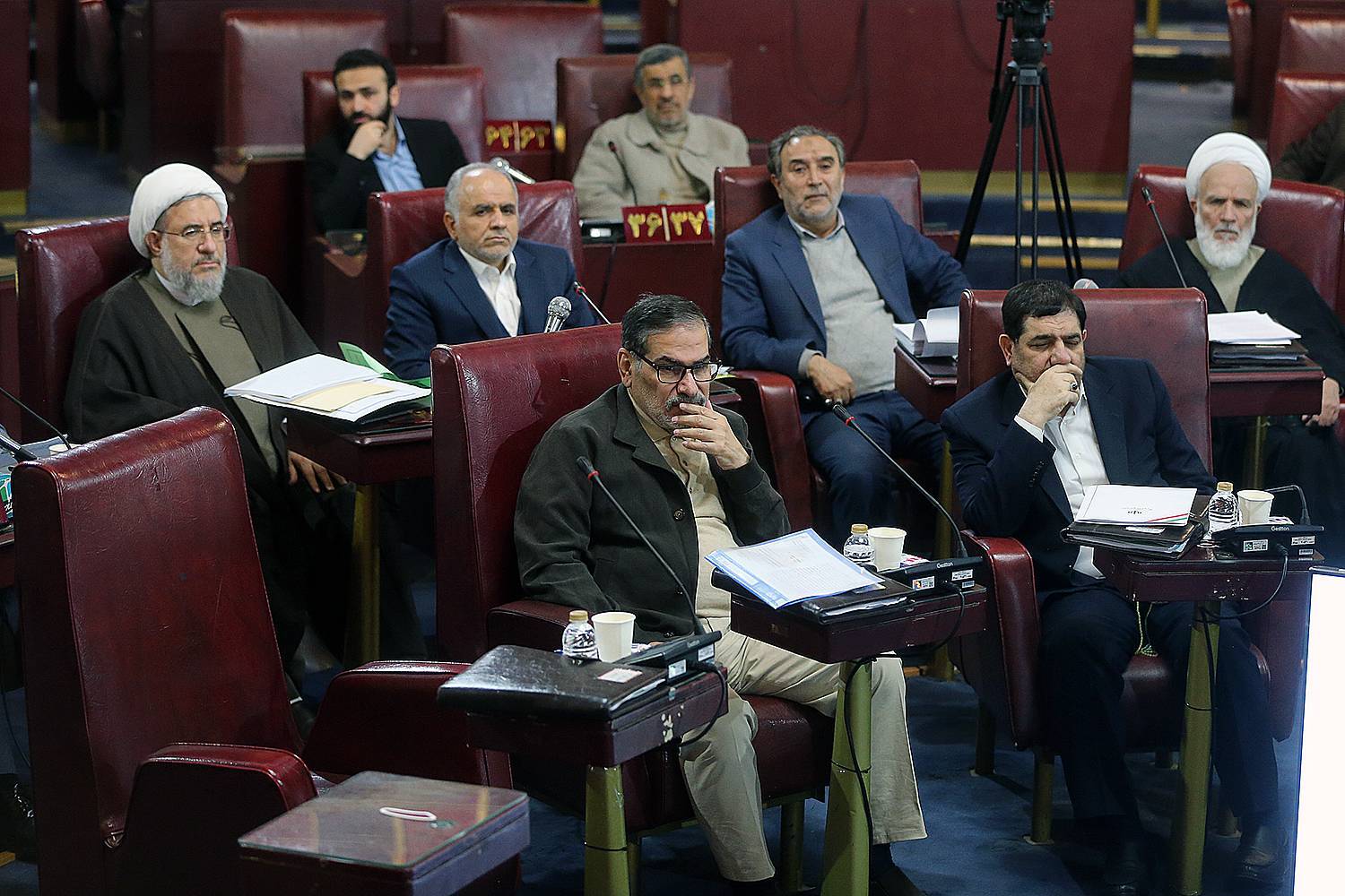 گزارش تصویری جلسه مجمع تشخیص مصلحت نظام با موضوع بررسی  تبصره ماده 1 طرح «الزام به ثبت رسمی معاملات اموال غیر منقول»