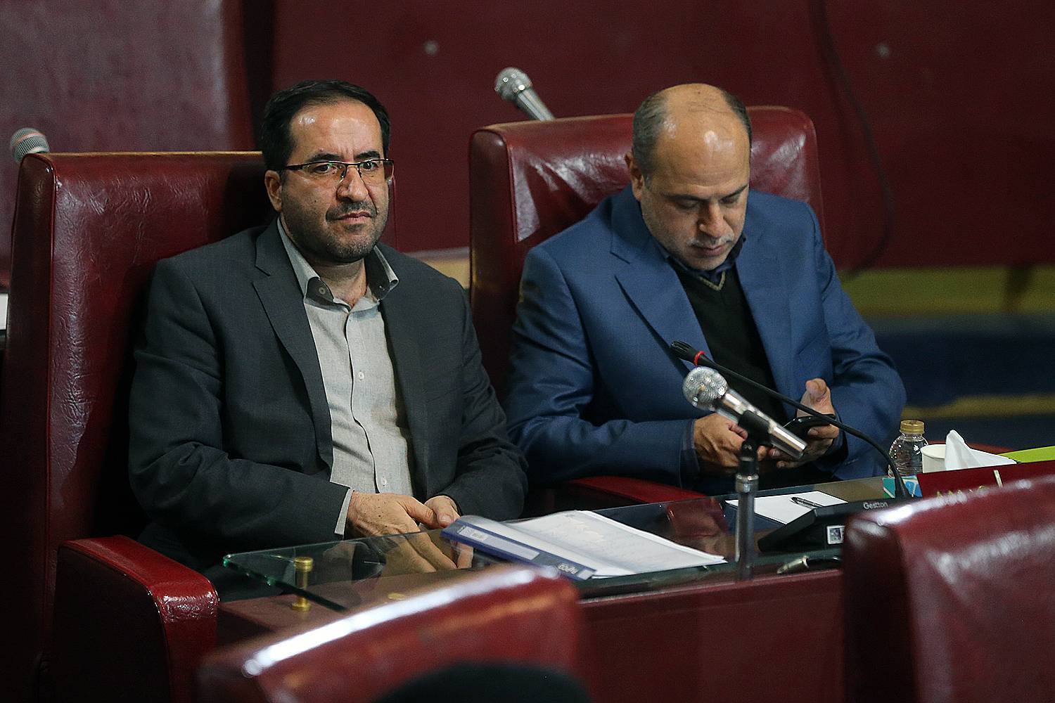 گزارش تصویری جلسه مجمع تشخیص مصلحت نظام با موضوع بررسی  تبصره ماده 1 طرح «الزام به ثبت رسمی معاملات اموال غیر منقول»