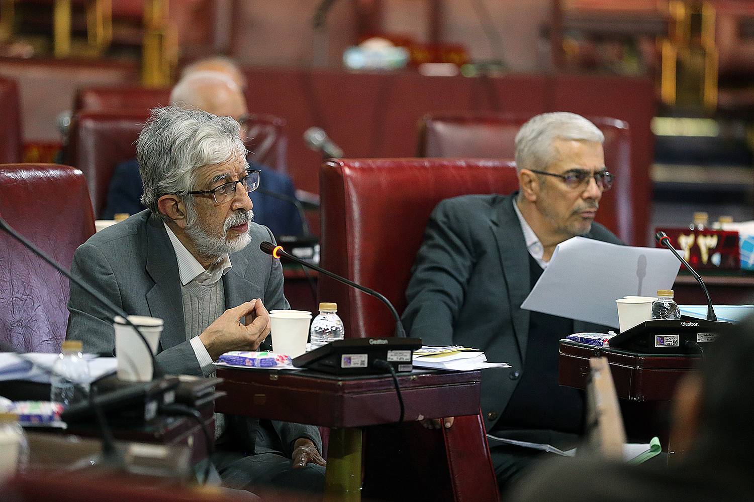 گزارش تصویری جلسه مجمع تشخیص مصلحت نظام با موضوع بررسی  تبصره ماده 1 طرح «الزام به ثبت رسمی معاملات اموال غیر منقول»