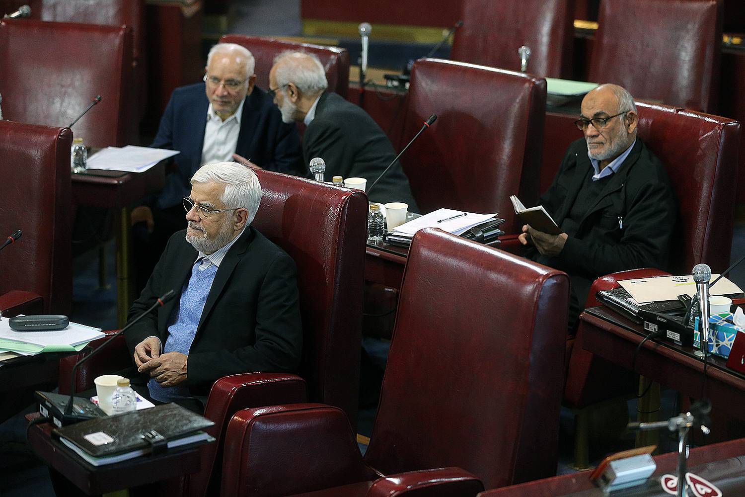 گزارش تصویری جلسه مجمع تشخیص مصلحت نظام با موضوع بررسی  تبصره ماده 1 طرح «الزام به ثبت رسمی معاملات اموال غیر منقول»