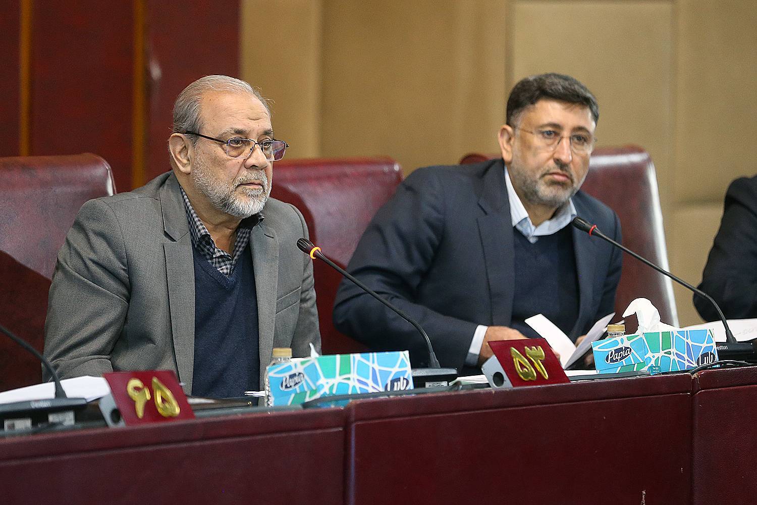 گزارش تصویری جلسه مجمع تشخیص مصلحت نظام با موضوع بررسی  تبصره ماده 1 طرح «الزام به ثبت رسمی معاملات اموال غیر منقول»