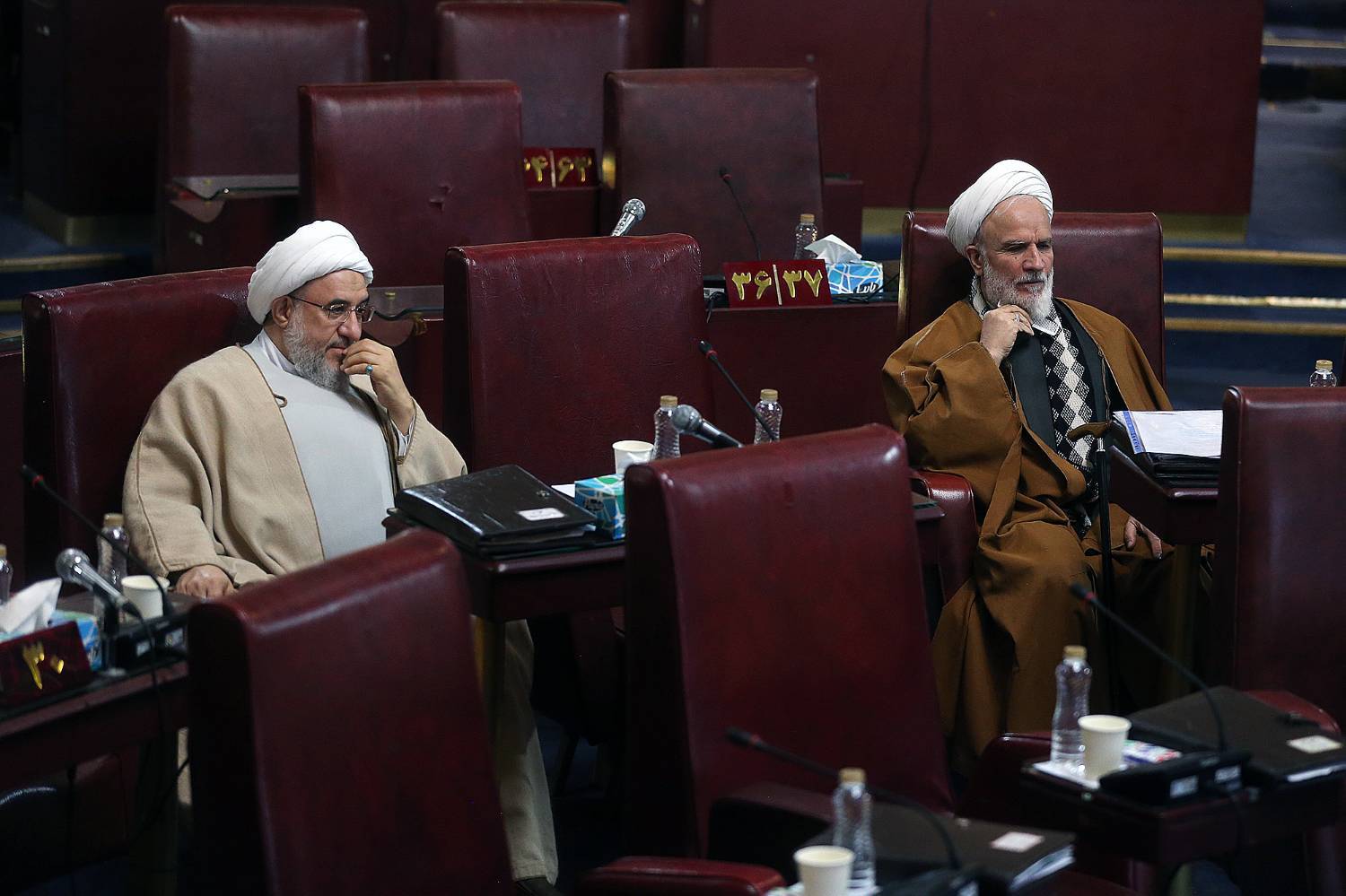 گزارش تصویری جلسه صحن مجمع تشخیص مصلحت نظام با موضوع ادامه بررسی مصوبه مجلس شورای اسلامی در خصوص الزام به ثبت رسمی معاملات اموال غیر منقول