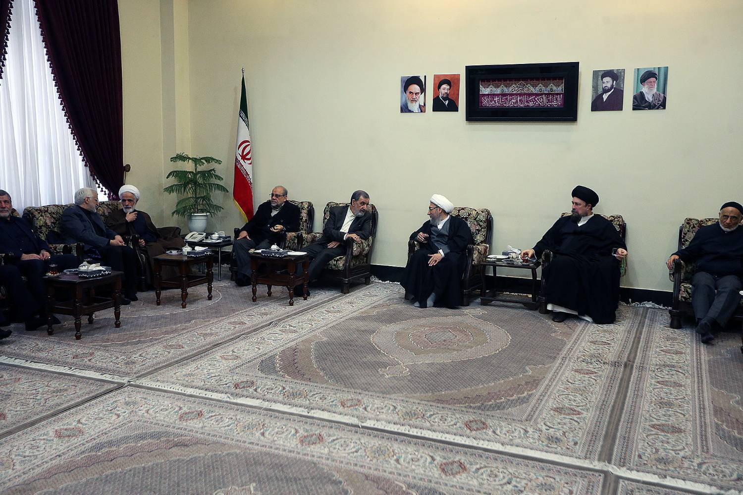 گزارش تصویری تجدید میثاق رئیس و اعضای مجمع تشخیص مصلحت نظام  با آرمان‌های امام راحل(ره)  و شهدای انقلاب اسلامی