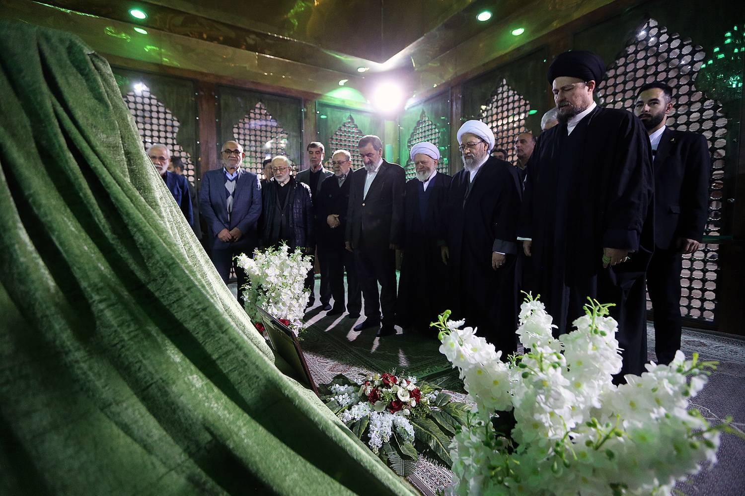 گزارش تصویری تجدید میثاق رئیس و اعضای مجمع تشخیص مصلحت نظام  با آرمان‌های امام راحل(ره)  و شهدای انقلاب اسلامی