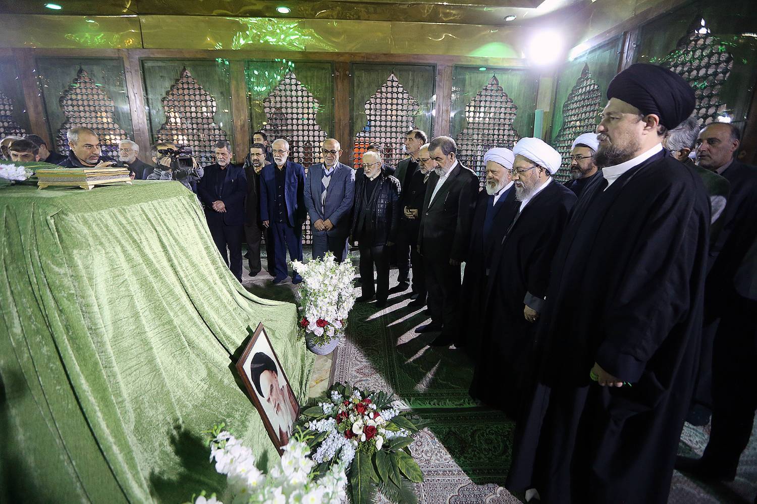 گزارش تصویری تجدید میثاق رئیس و اعضای مجمع تشخیص مصلحت نظام  با آرمان‌های امام راحل(ره)  و شهدای انقلاب اسلامی