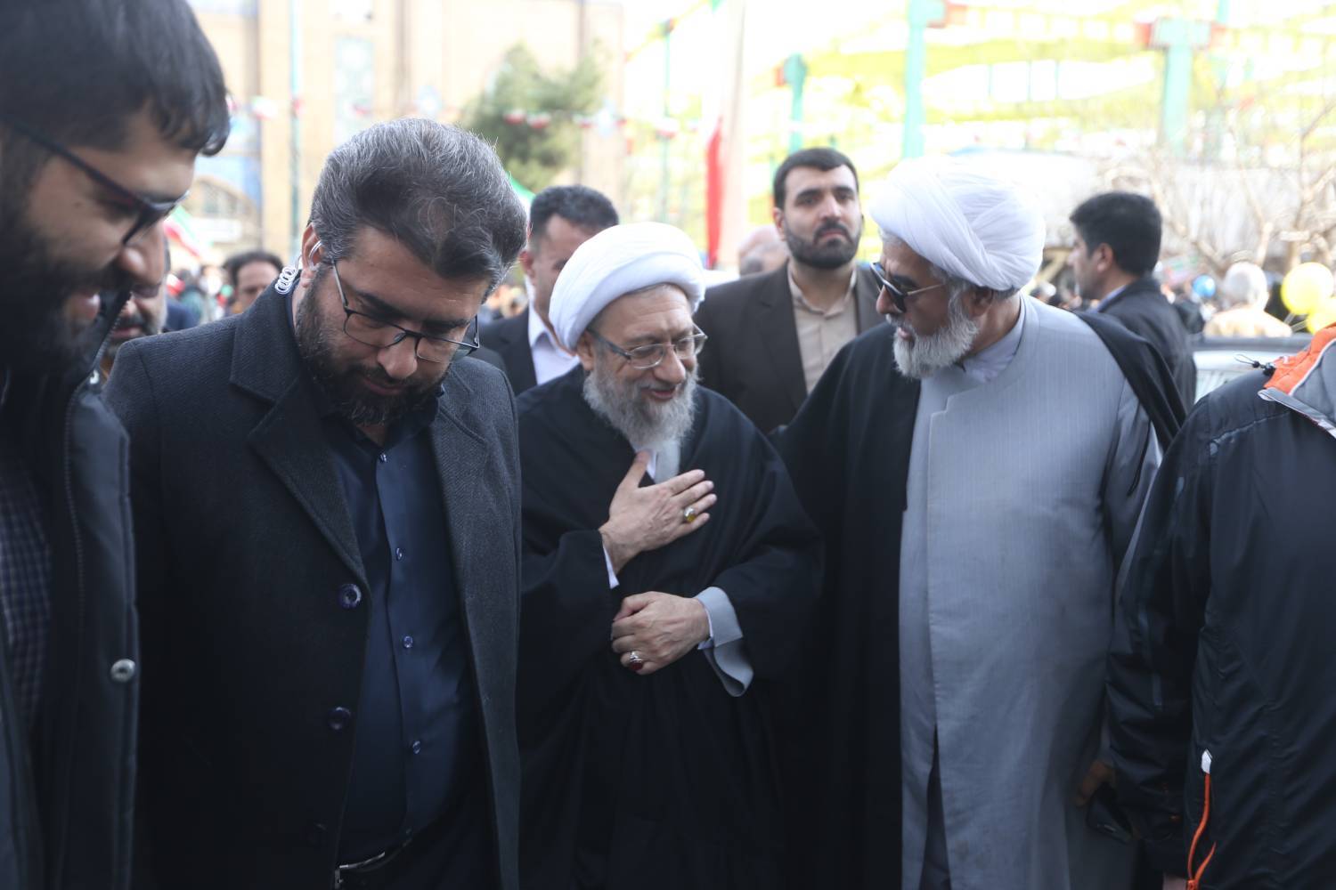 گزارش تصویری حضور آیت الله آملی لاریجانی در راهپیمایی یوم الله 22 بهمن در شهر مقدس قم