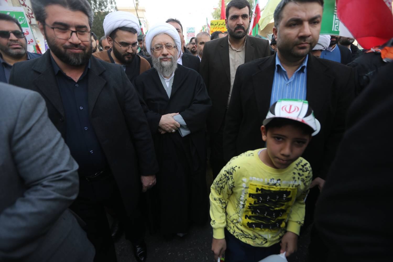 گزارش تصویری حضور آیت الله آملی لاریجانی در راهپیمایی یوم الله 22 بهمن در شهر مقدس قم