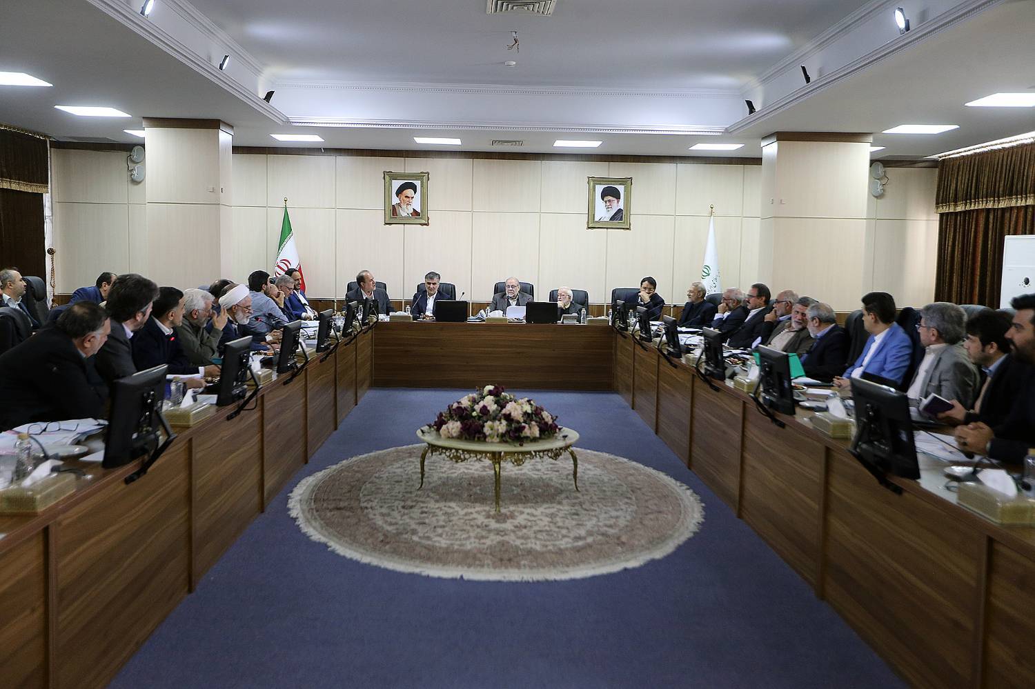 توزیع قیر با ۵۰ درصد قیمت بورس کالا برای پروژه های راه و شهر سازی مغایر سیاست های کلی نیست توزیع قیر با ۵۰ درصد قیمت بورس کالا برای پروژه های راه و شهر سازی مغایر سیاست های کلی نیست