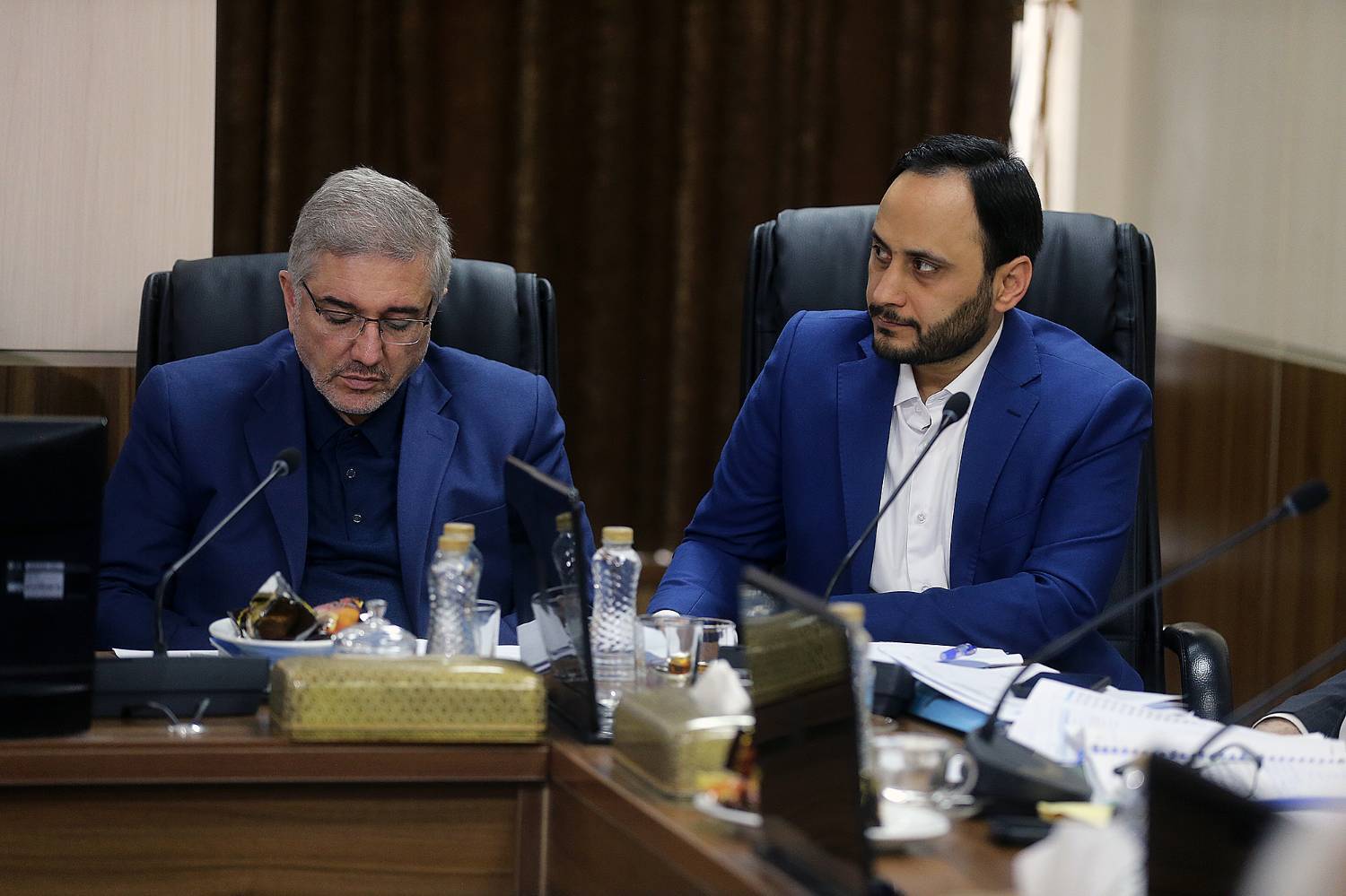 توزیع قیر با ۵۰ درصد قیمت بورس کالا برای پروژه های راه و شهر سازی مغایر سیاست های کلی نیست توزیع قیر با ۵۰ درصد قیمت بورس کالا برای پروژه های راه و شهر سازی مغایر سیاست های کلی نیست