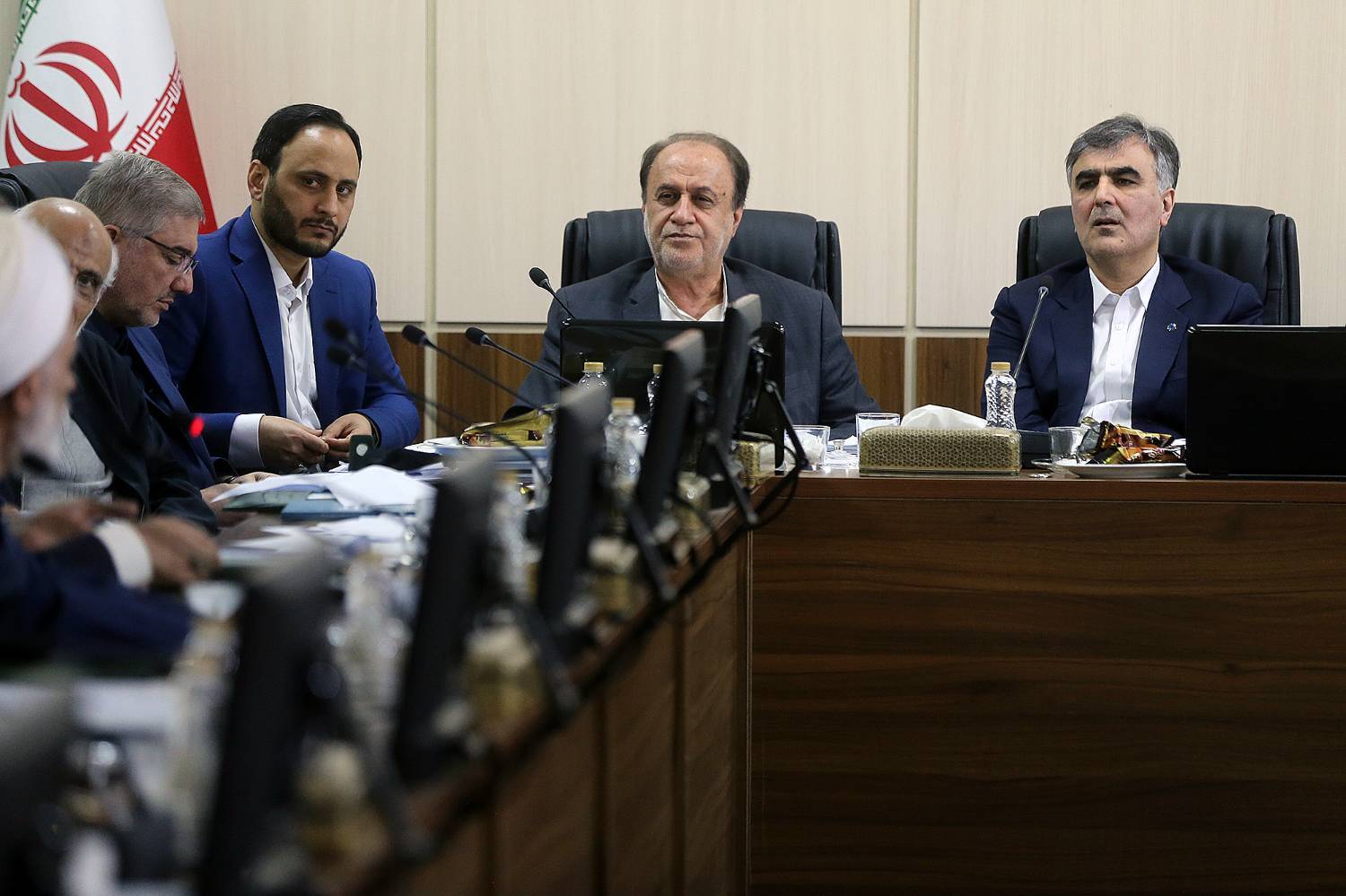 توزیع قیر با ۵۰ درصد قیمت بورس کالا برای پروژه های راه و شهر سازی مغایر سیاست های کلی نیست توزیع قیر با ۵۰ درصد قیمت بورس کالا برای پروژه های راه و شهر سازی مغایر سیاست های کلی نیست