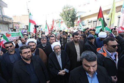 گزارش تصویری حضور آیت الله آملی لاریجانی در راهپیمایی یوم الله 22 بهمن در شهر مقدس قم