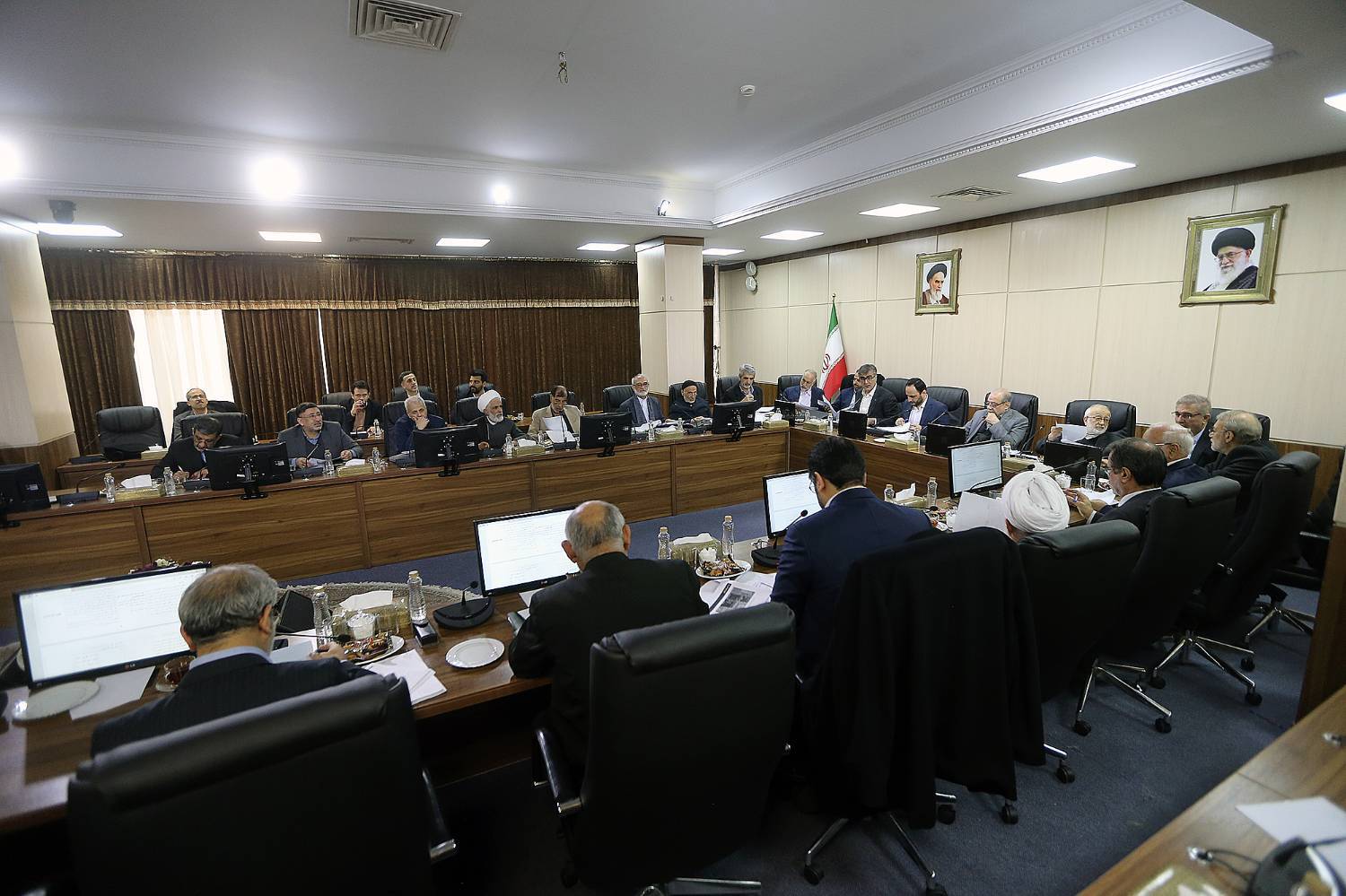 گزارش تصویری جلسه هیئت عالی نظارت با موضوع ادامه بررسی موارد رفع یا بقای مغایرت های مصوبه مجلس درخصوص برنامه پنج ساله هفتم پیشرفت /15 اسفند 1402
