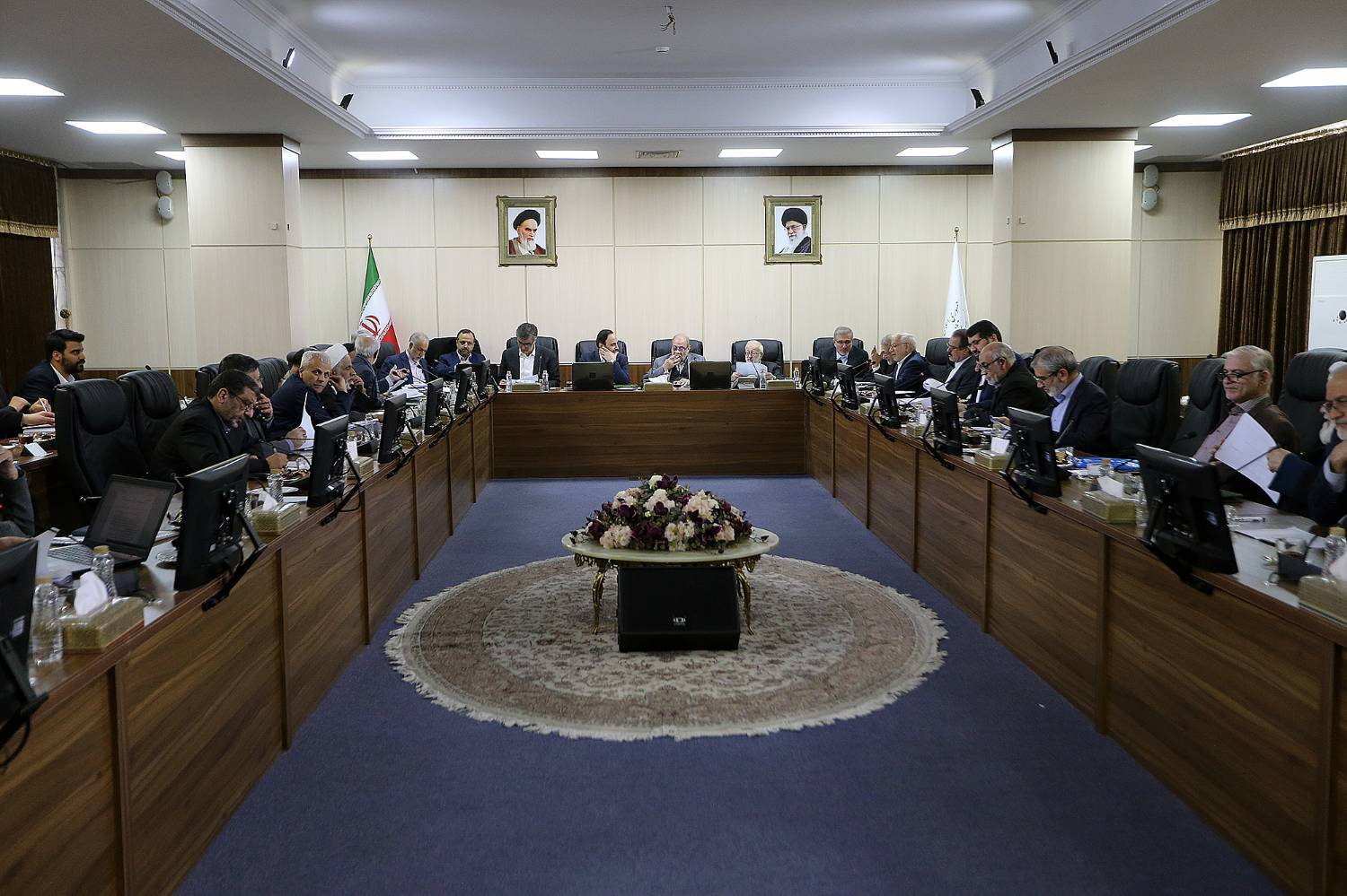 گزارش تصویری جلسه هیئت عالی نظارت با موضوع ادامه بررسی موارد رفع یا بقای مغایرت های مصوبه مجلس درخصوص برنامه پنج ساله هفتم پیشرفت /15 اسفند 1402