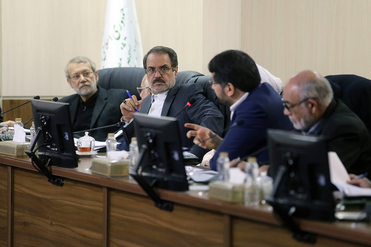 گزارش تصویری جلسه هیئت عالی نظارت با موضوع ادامه بررسی موارد رفع یا بقای مغایرت های مصوبه مجلس درخصوص برنامه پنج ساله هفتم پیشرفت /15 اسفند 1402