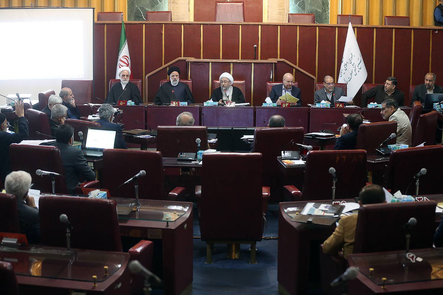 تخصیص ۱۳میلیارد و۶۰۰ میلیون یورو به نرخ ارز ترجیحی برای واردات کالاهای اساسی کشاورزی، دارو و مواد اولیه تخصیص ۱۳میلیارد و۶۰۰ میلیون یورو به نرخ ارز ترجیحی برای واردات کالاهای اساسی کشاورزی، دارو و مواد اولیه