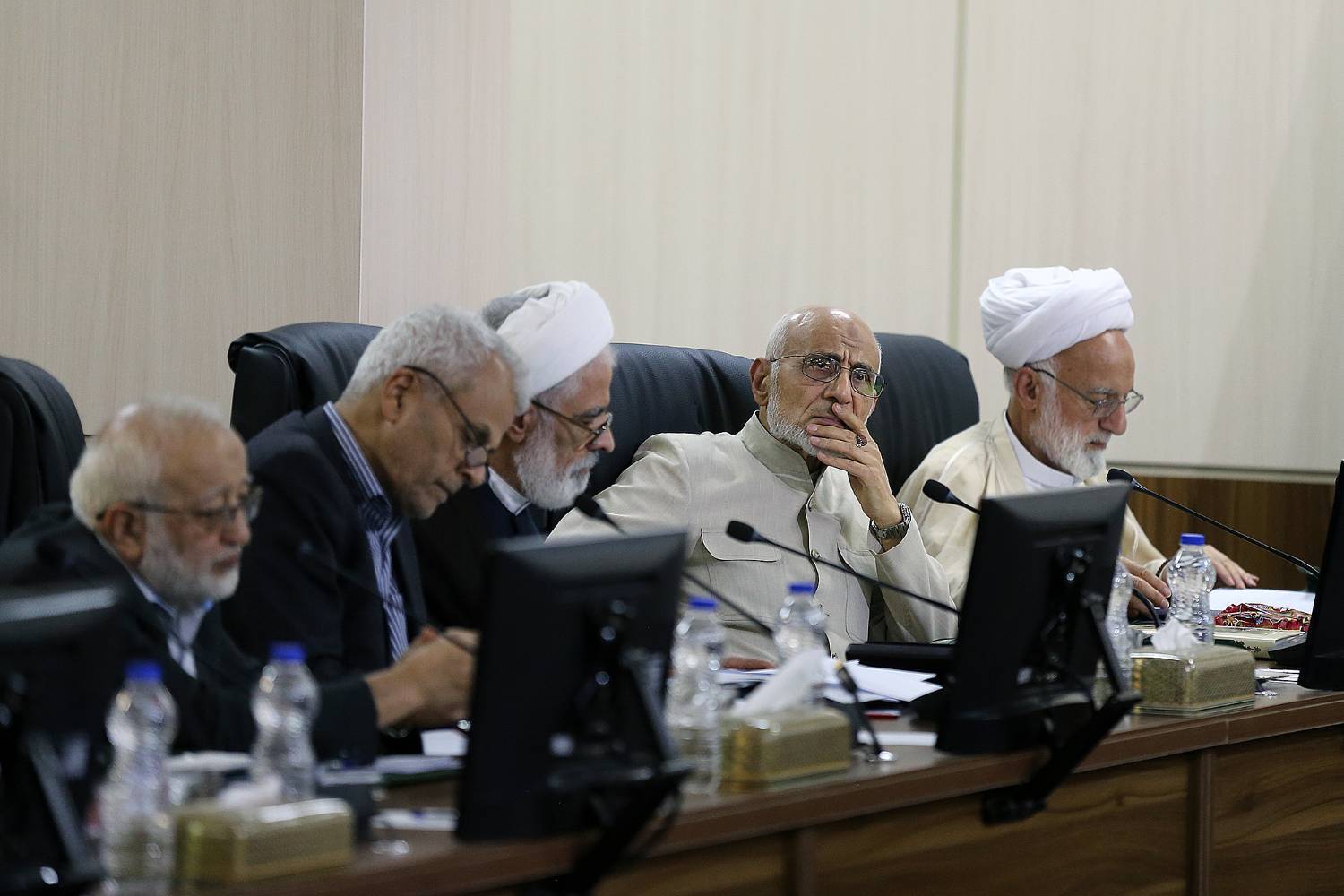 هیئت عالی نظارت مجمع، ایجاد منطقه آزاد تجاری-صنعتی«سرخس»،«دوغارون» و «مازندران» و «ماده 15مصوبه حمایت از گزارشگران فساد» را مغایر سیاست های کلی نظام ندانست هیئت عالی نظارت مجمع، ایجاد منطقه آزاد تجاری-صنعتی«سرخس»،«دوغارون» و «مازندران» و «ماده 15مصوبه حمایت از گزارشگران فساد» را مغایر سیاست های کلی نظام ندانست