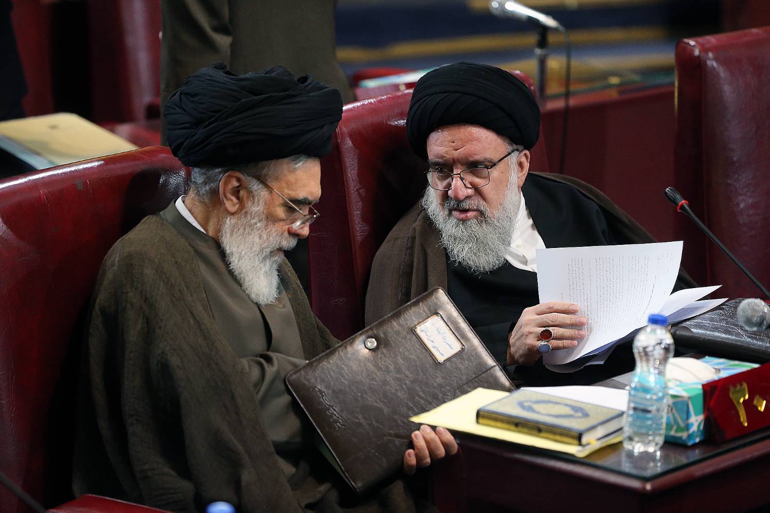 آیت الله آملی لاریجانی با تبریک هفته دولت: از دولت محترم می خواهیم خدمات و دستاوردهای خود را برای مردم تشریح کند/ تصویب ترکیب هیئت عالی و بررسی جایگاه شورای فقهی بانک مرکزی توسط مجمع تشخیص مصلحت نظام آیت الله آملی لاریجانی با تبریک هفته دولت: از دولت محترم می خواهیم خدمات و دستاوردهای خود را برای مردم تشریح کند/ تصویب ترکیب هیئت عالی و بررسی جایگاه شورای فقهی بانک مرکزی توسط مجمع تشخیص مصلحت نظام