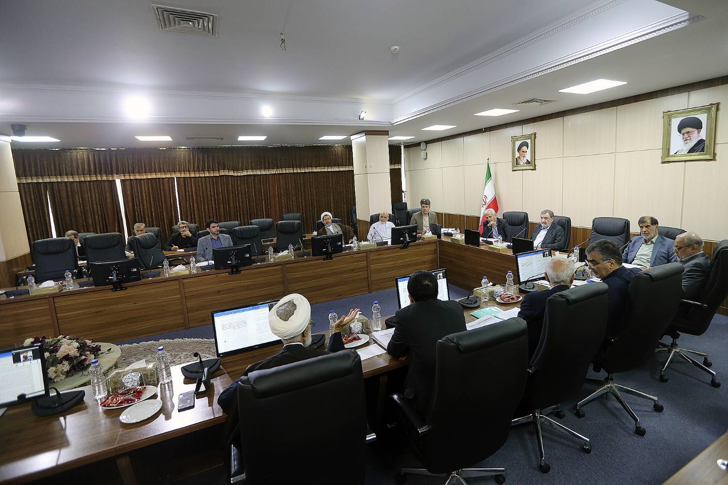 جلسه کمیسیون اقتصادی 6 شهریور 1402 جلسه کمیسیون اقتصادی 6 شهریور 1402