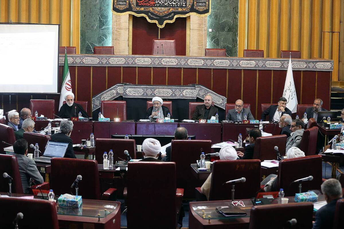 گزارش تصویری جلسه صحن مجمع تشخیص مصلحت نظام با موضوع ادامه بررسی طرح بانک مرکزی / 9 شهریور 1402