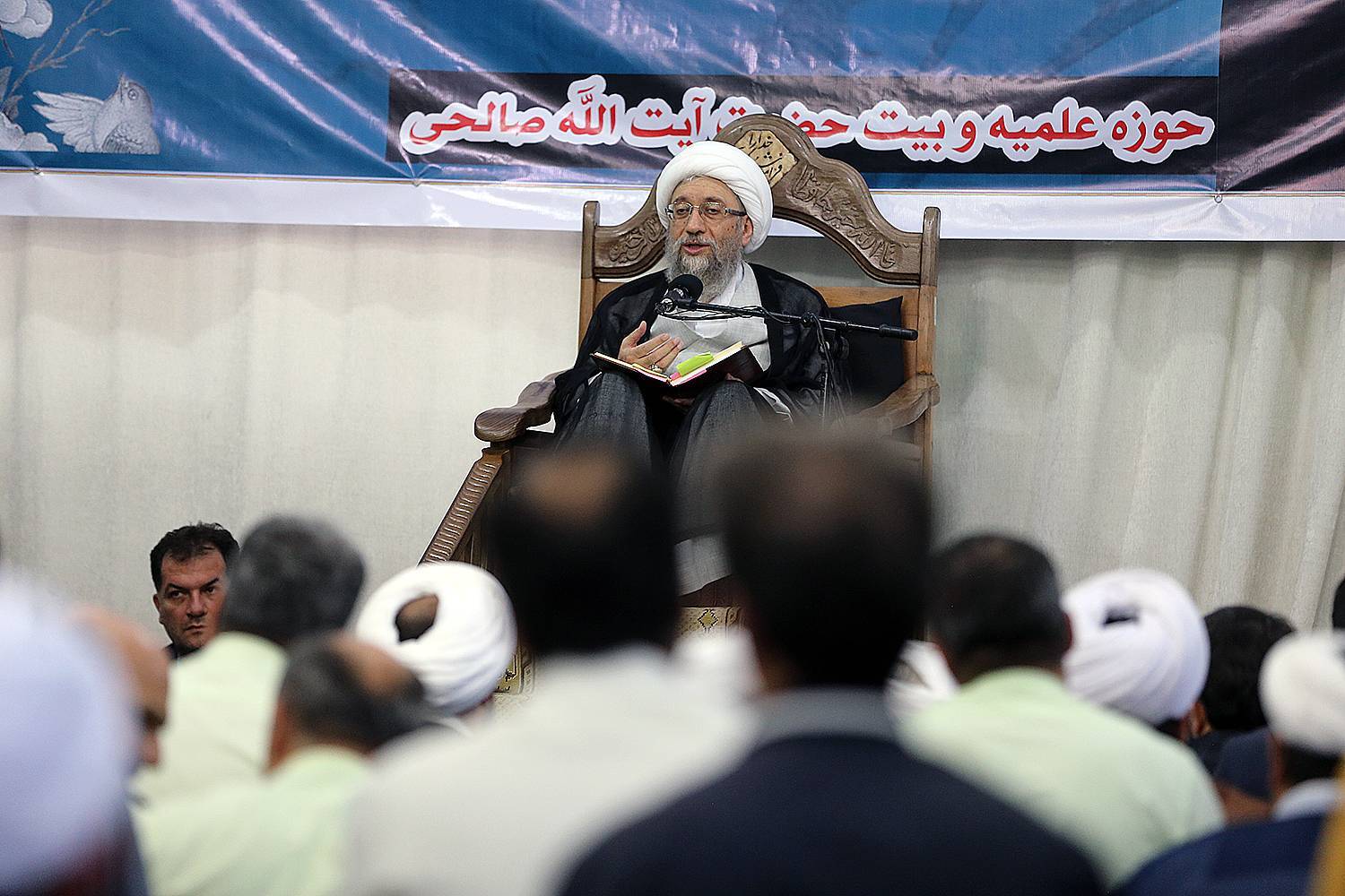 گزارش تصویری  حضور آیت الله آملی لاریجانی در مراسم سیزدهمین سالگرد ارتحال آیت الله سید موسی صالحی و یادواره شهدای والامقام روحانی شهرستان ساری/ 12 مهر 1402