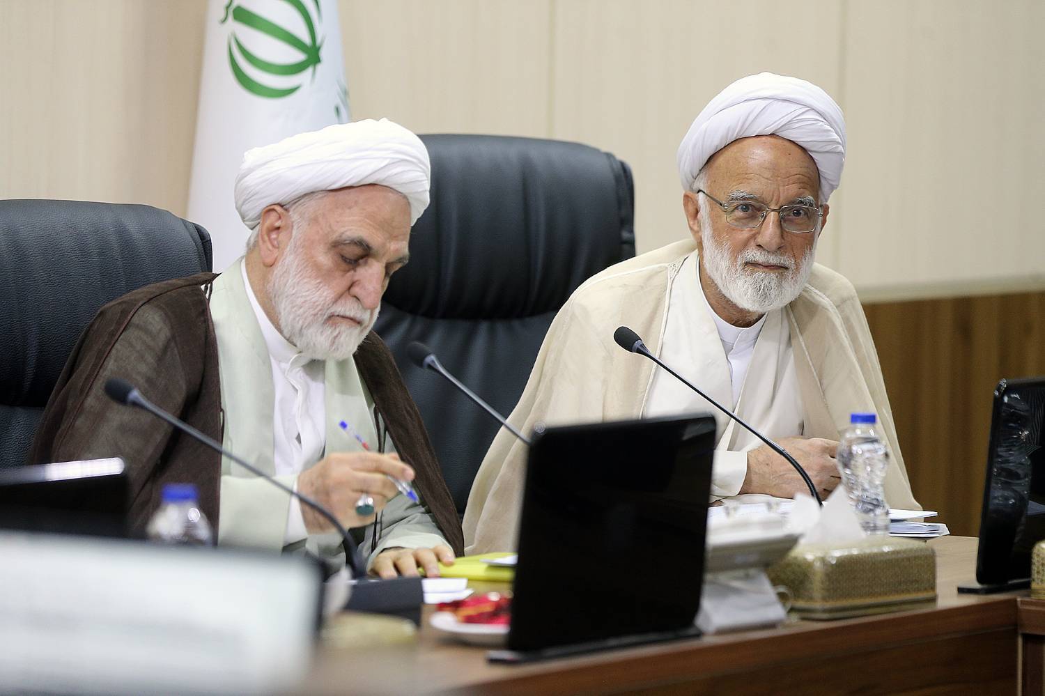 کمیسیون مشترک اقتصادی و حقوقی