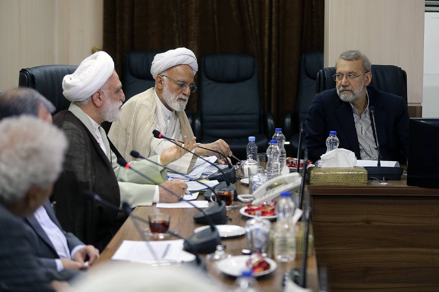 کمیسیون مشترک اقتصادی و حقوقی