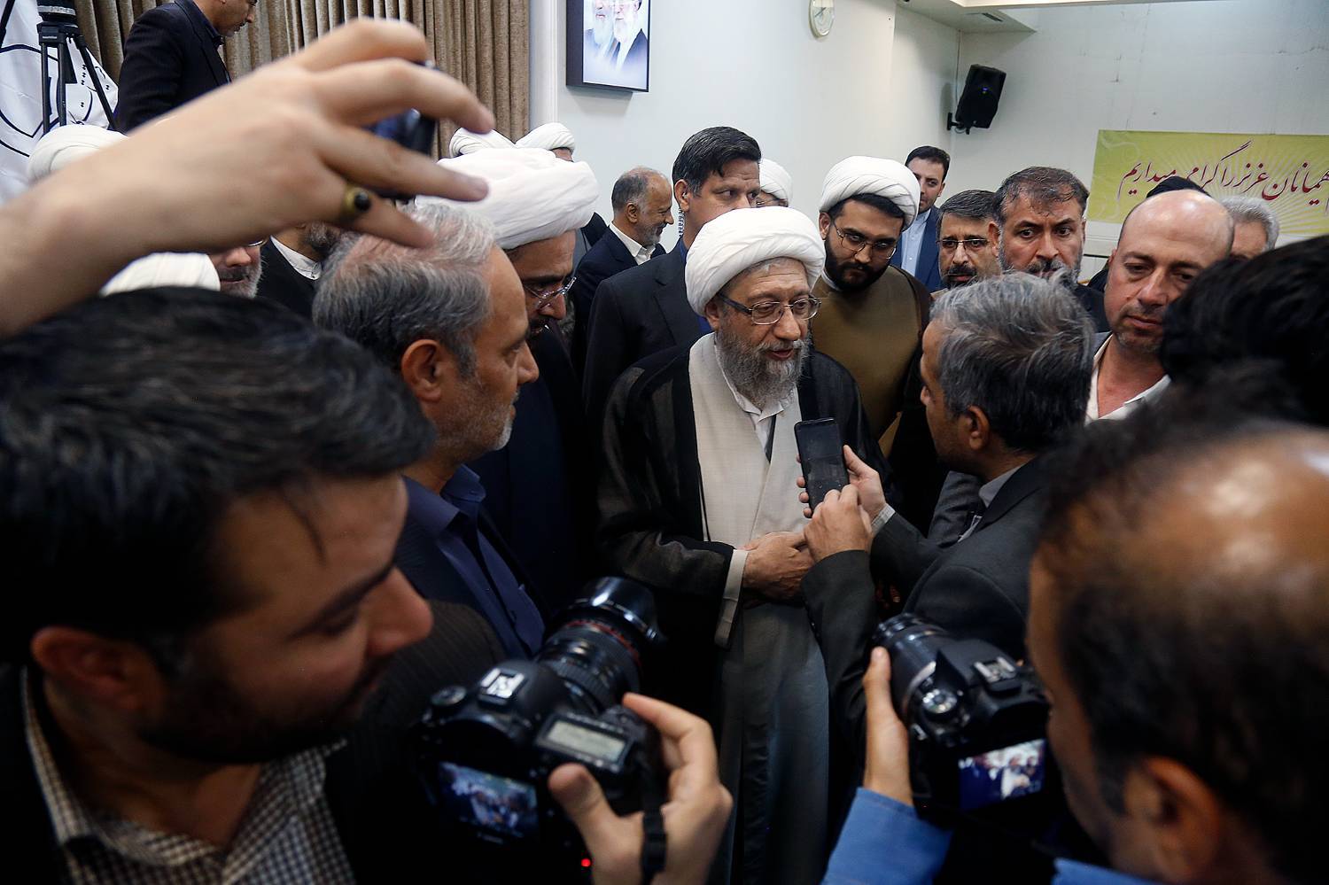 گزارش تصویری  مراسم رونمایی از نسخه سوم نرم‌افزار جامع اصول فقه در مرکز تحقیقات کامپیوتری علوم اسلامی(نور) قم با حضور آیت الله آملی لاریجانی