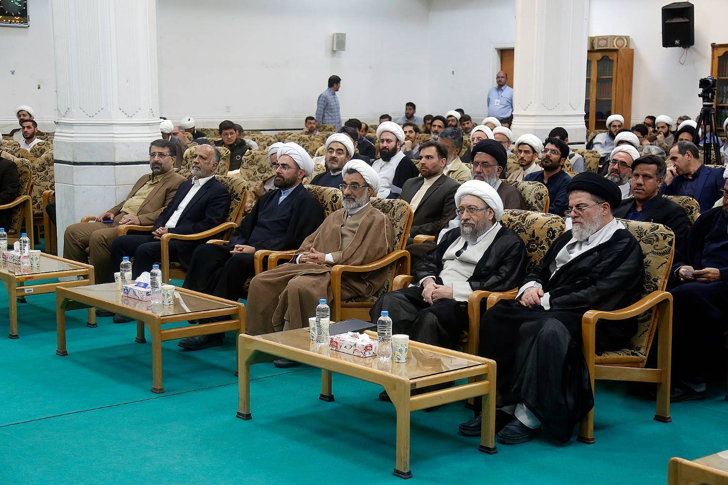 گزارش تصویری  مراسم رونمایی از نسخه سوم نرم‌افزار جامع اصول فقه در مرکز تحقیقات کامپیوتری علوم اسلامی(نور) قم با حضور آیت الله آملی لاریجانی