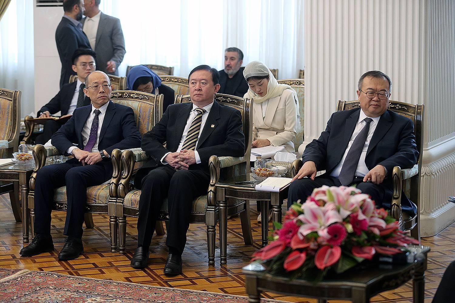 گزارش تصویری دیدار وزیر ارتباطات بین المللی چین با  آیت الله آملی لاریجانی/ 15 آذر 1402