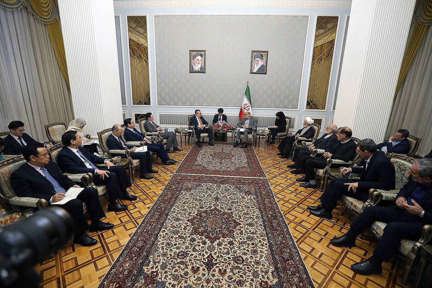 گزارش تصویری دیدار دبیر مجمع تشخیص مصلحت نظام با وزیر ارتباطات بین المللی چین/14 آذر 1402