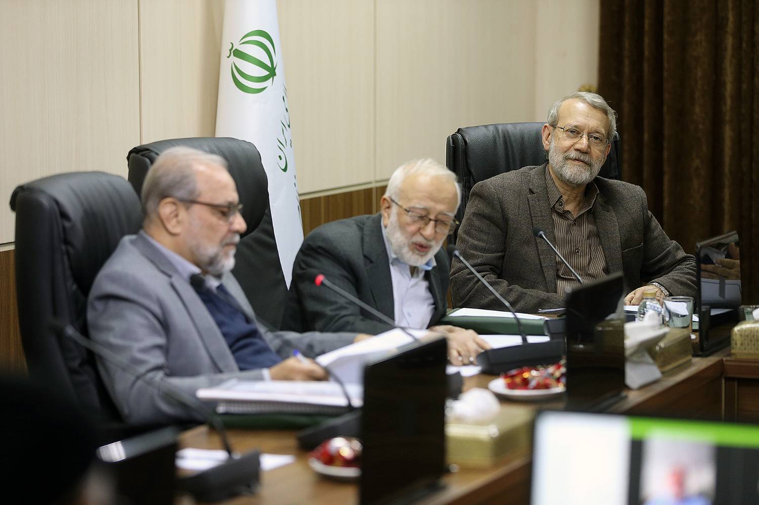 گزارش تصویری جلسه هیات عالی نظارت با موضوع بررسی مصوبه اصلاحی مجلس در خصوص لایحه حمایت از خانواده از طریق ترویج فرهنگ عفاف و حجاب از حیث مغایر با سیاست های کلی نظام /21 آذر 1402