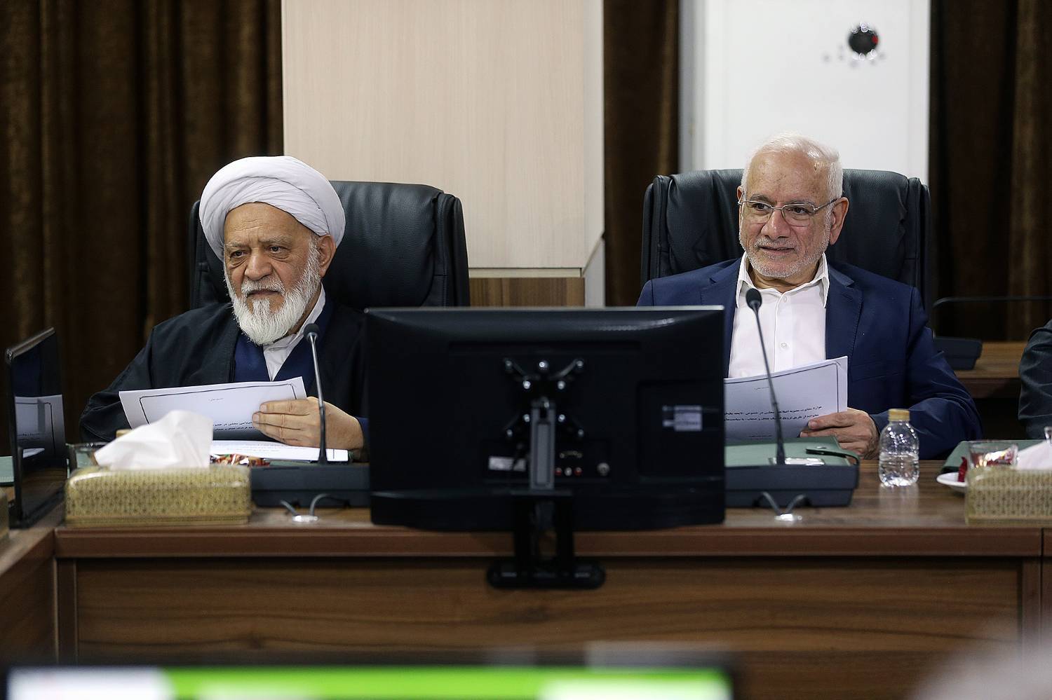 گزارش تصویری جلسه هیات عالی نظارت با موضوع بررسی مصوبه اصلاحی مجلس در خصوص لایحه حمایت از خانواده از طریق ترویج فرهنگ عفاف و حجاب از حیث مغایر با سیاست های کلی نظام /21 آذر 1402