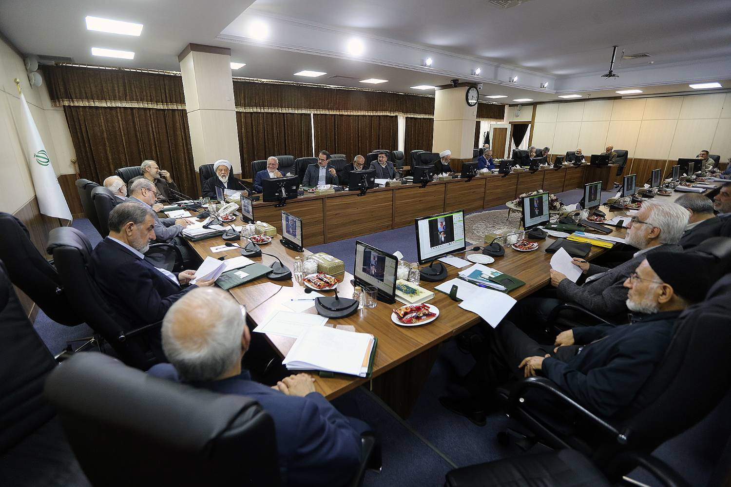 گزارش تصویری جلسه هیات عالی نظارت با موضوع بررسی مصوبه اصلاحی مجلس در خصوص لایحه حمایت از خانواده از طریق ترویج فرهنگ عفاف و حجاب از حیث مغایر با سیاست های کلی نظام /21 آذر 1402