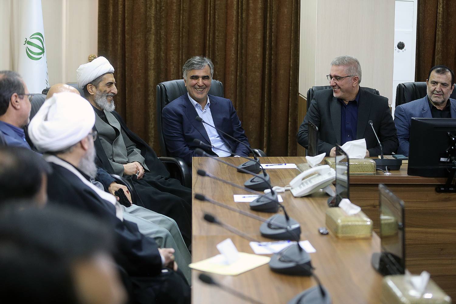 گزارش تصویری دیدار نوروزی  رئیس مجمع تشخیص مصلحت نظام با مقامات کشوری ،اعضا، مدیران و کارکنان مجمع تشخیص مصلحت نظام/14 فروردین 1403