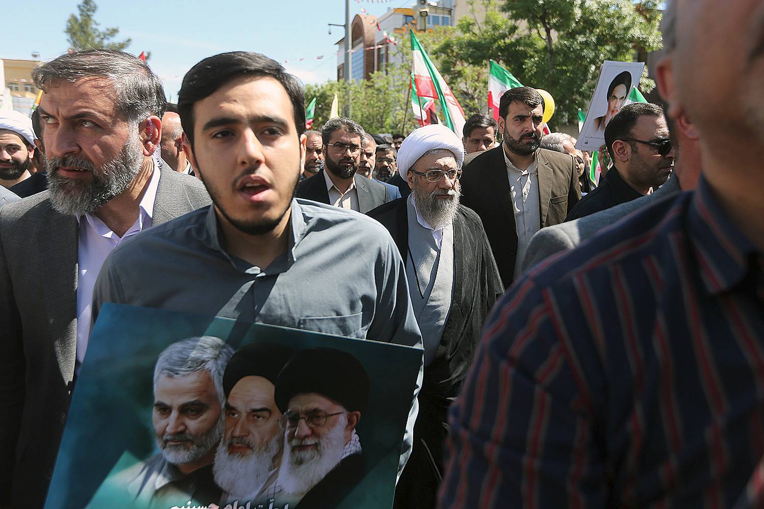 گزارش تصویری حضور رییس مجمع تشخیص مصلحت نظام در راهپیمایی روز جهانی قدس در شهر مقدس قم /17 فروردین 1403