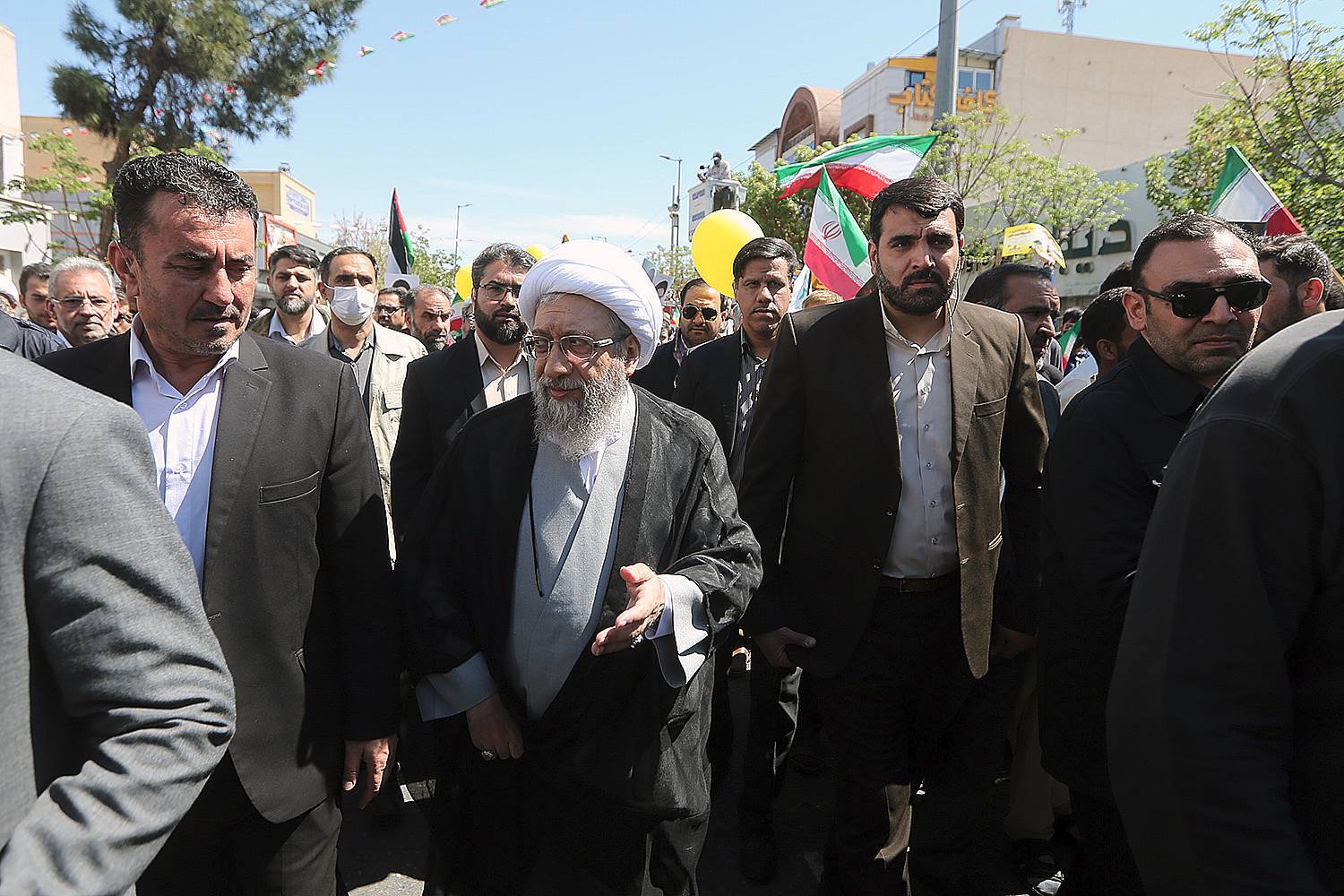 گزارش تصویری حضور رییس مجمع تشخیص مصلحت نظام در راهپیمایی روز جهانی قدس در شهر مقدس قم /17 فروردین 1403