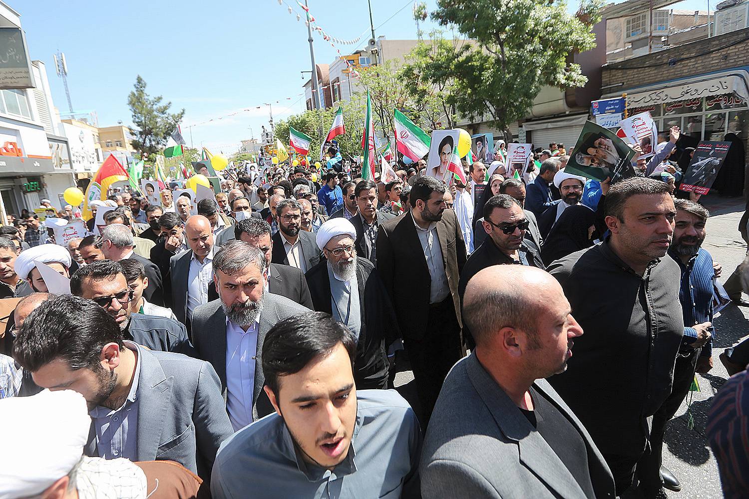 گزارش تصویری حضور رییس مجمع تشخیص مصلحت نظام در راهپیمایی روز جهانی قدس در شهر مقدس قم /17 فروردین 1403