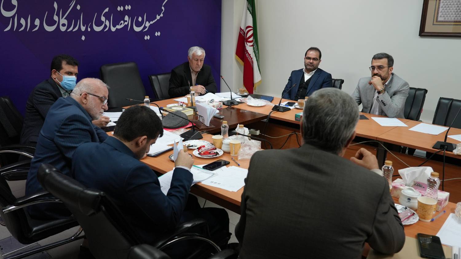 گزارش تصویری جلسه کمیسیون گزارش تصویری جلسه کمیسیون