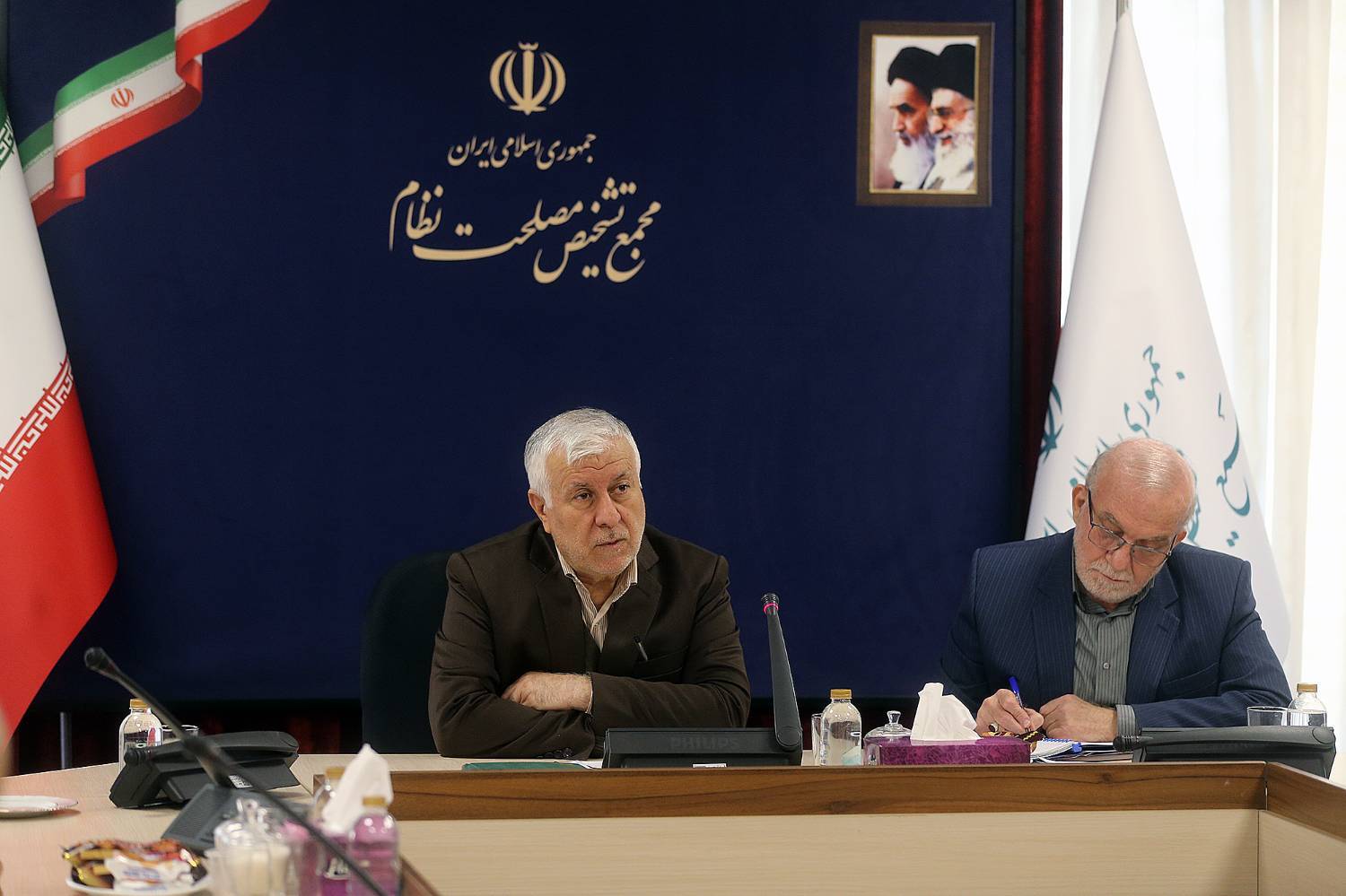 همایش «تبیین سیاست های کلی تولید ملی و حمایت از کار و سرمایه ایرانی» 16بهمن برگزار می شود همایش «تبیین سیاست های کلی تولید ملی و حمایت از کار و سرمایه ایرانی» 16بهمن برگزار می شود