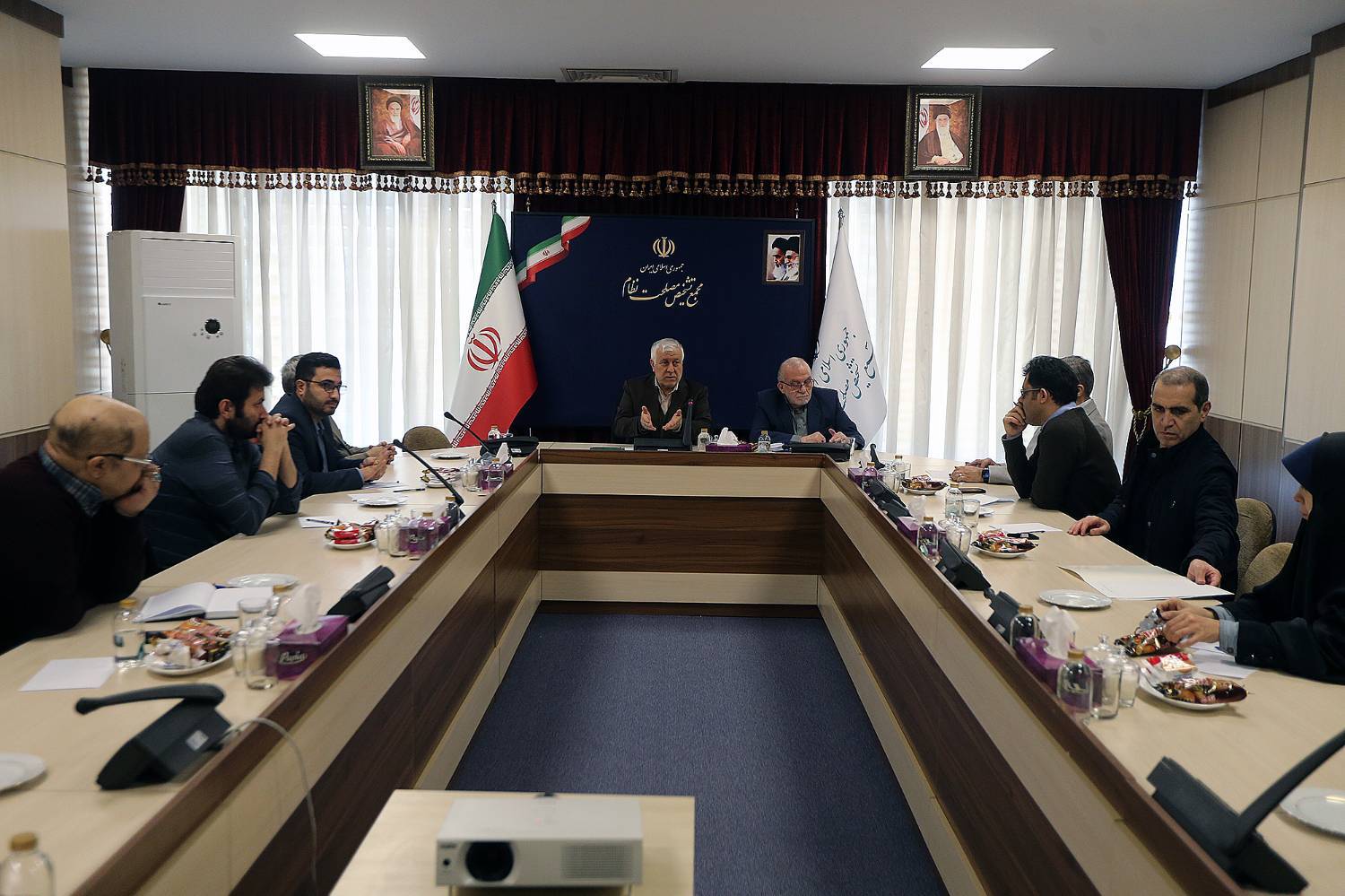 همایش «تبیین سیاست های کلی تولید ملی و حمایت از کار و سرمایه ایرانی» 16بهمن برگزار می شود همایش «تبیین سیاست های کلی تولید ملی و حمایت از کار و سرمایه ایرانی» 16بهمن برگزار می شود