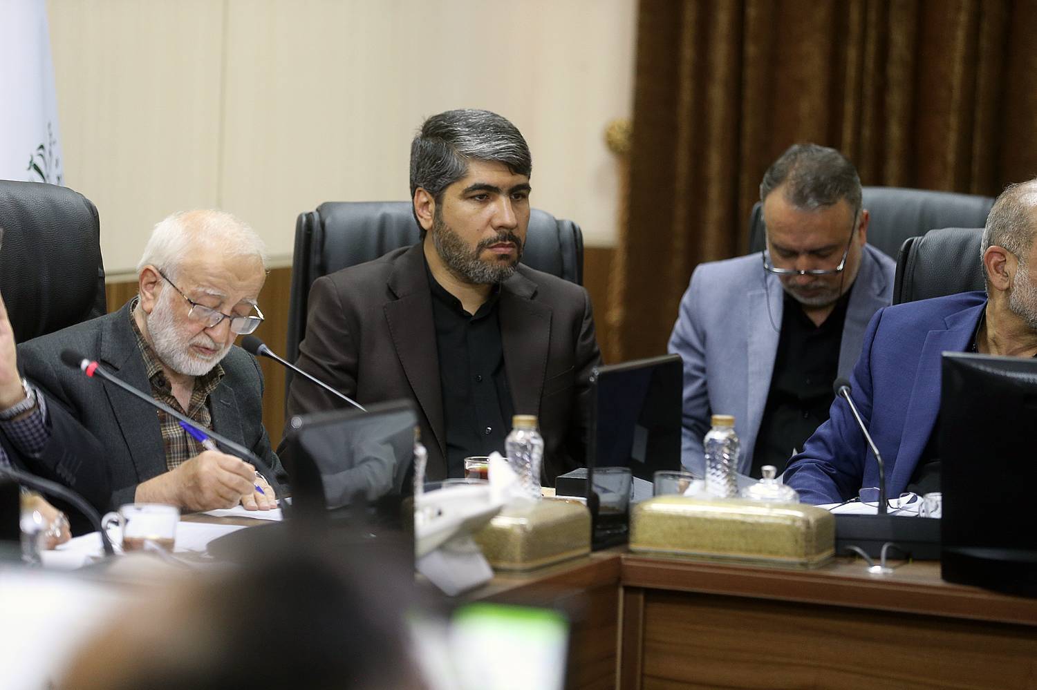 مخالفت هیات عالی نظارت با تعطیلی شنبه ها