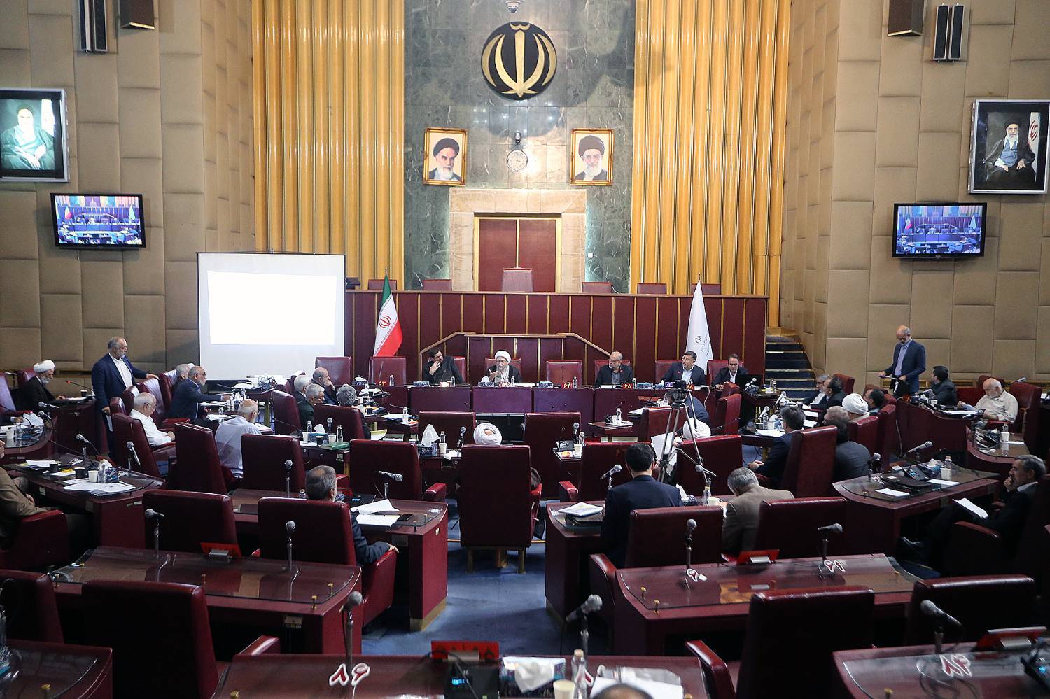 گزارش تصویری جلسه صحن مجمع تشخیص مصلحت نظام