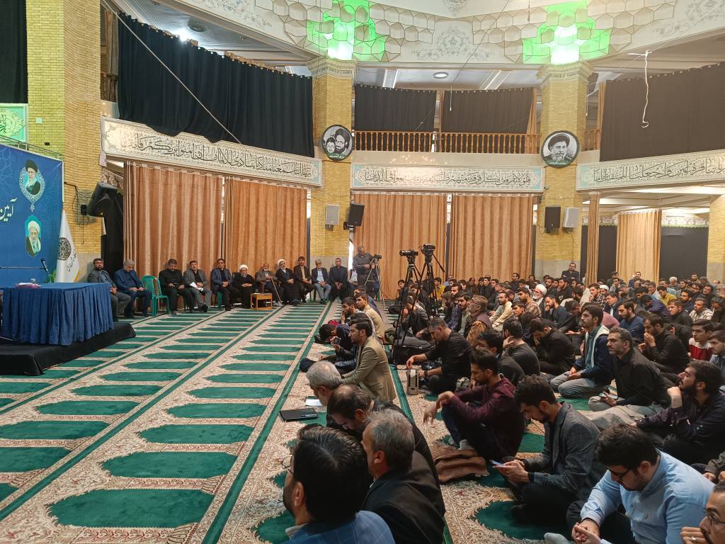 آغاز سال تحصیلی دانشگاه امام صادق (ع) با حضور آیت الله آملی لاریجانی آغاز سال تحصیلی دانشگاه امام صادق (ع) با حضور آیت الله آملی لاریجانی