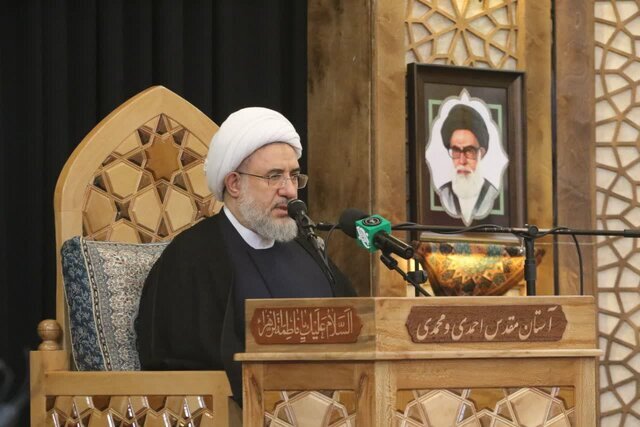 علما گرهگشای مشکلات مردم باشند علما گرهگشای مشکلات مردم باشند