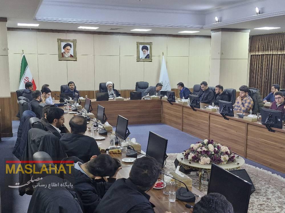 آغاز دیدار صمیمانه رئیس مجمع تشخیص مصلحت نظام با نمایندگان تشکلهای دانشجویی آغاز دیدار صمیمانه رئیس مجمع تشخیص مصلحت نظام با نمایندگان تشکلهای دانشجویی