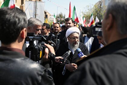 فیلم / آیت الله آملی لاریجانی: امروز فلسطین مسئله اول جهان اسلام است