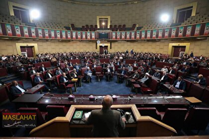 گزارش تصویری دیدار نوروزی دبیر مجمع تشخیص مصلحت نظام  با جمعی از کارکنان مجمع تشخیص مصلحت نظام
