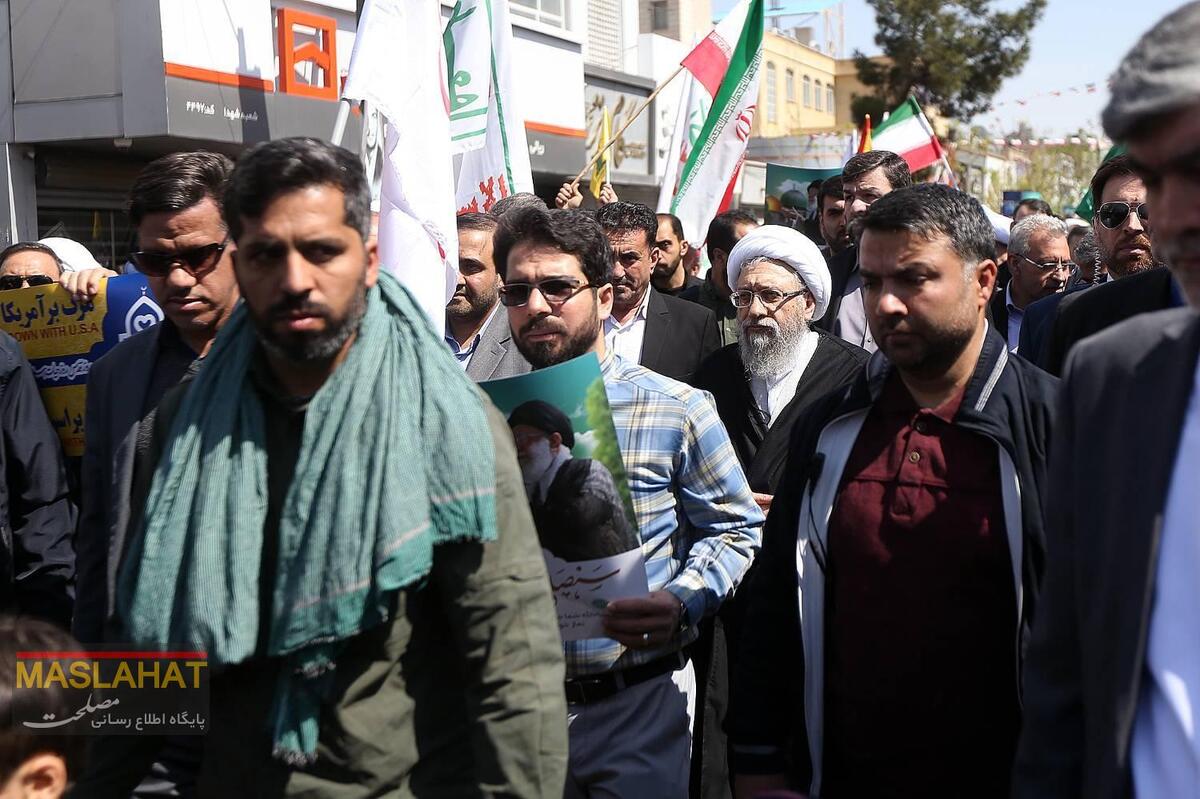 گزارش تصویری حضور آیت الله آملی لاریجانی در راهپیمایی روز جهانی قدس در شهر مقدس قم/ 8 فروردین 1404