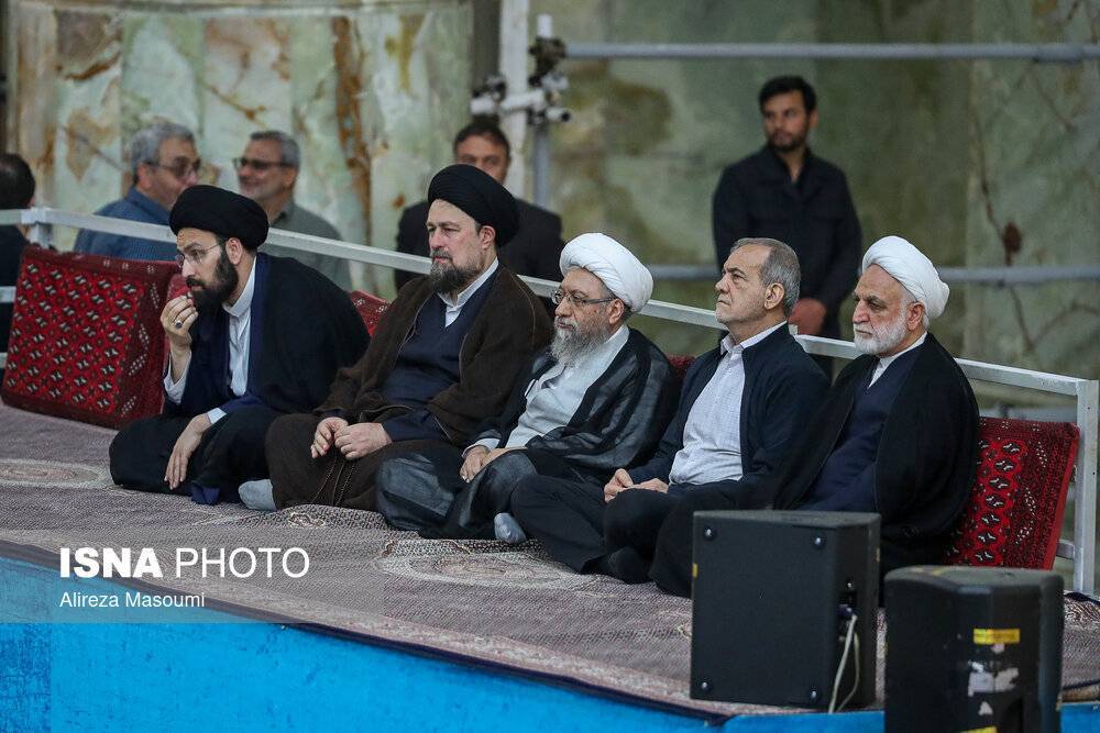 حضور رییس مجمع تشخیص مصلحت نظام در مراسم سیوششمین سالگرد ارتحال امام خمینی(ره) حضور رییس مجمع تشخیص مصلحت نظام در مراسم سیوششمین سالگرد ارتحال امام خمینی(ره)