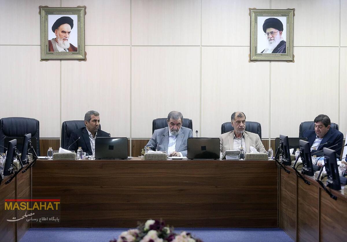 گزارش تصویری جلسه کمیسیون اقتصادی،بازرگانی و اداری مجمع تشخیص با دستور کار ادامه رسیدگی به پیش‌نویس سیاست های پولی و بانکی ابلاغی دفتر  مقام معظم رهبری